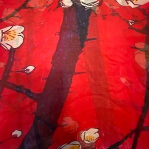 COCOON HOUSE 100% Silk Artsy Floral Top